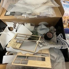 ミニチュアドールハウス(作りかけ)の画像