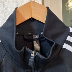 メンズ2XOサイズadidasアディダスジャージ上着の画像