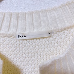 ikka ホワイト ケーブルニット Mサイズの画像
