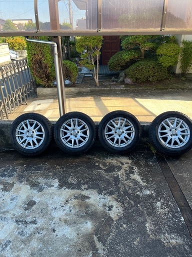 スタッドレス185/65r15　ウィンターマックス02 フリード