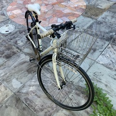 ジャイアント　自転車　giant r3.1 エスケープ　28インチ　escape クロスバイク　ホワイト　White 完成品　白　車両本体の画像