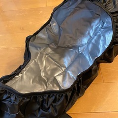 ベスパロゴ入り防水シートカバー(ブラック)の画像