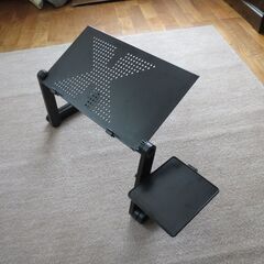 ★黒色のノート・パソコンスタンド ※角度と高さが調整可能でマウス台が付きますの画像