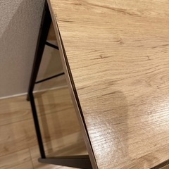 テーブル、物置台の画像