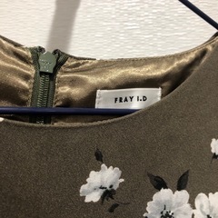 FRAYID 膝丈　花柄ワンピースの画像