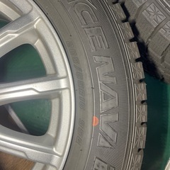 スタッドレスタイヤの画像