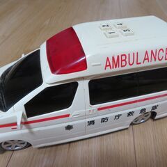 救急車　おもちゃ　玩具　音が鳴る サウンドカー