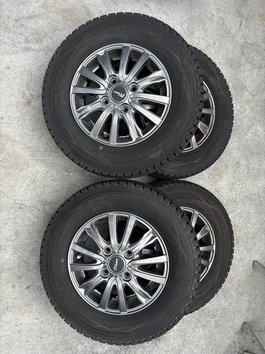 12インチLTスタッドレス4本セット