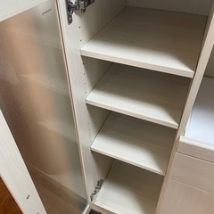【19日に処分します】食器棚 の画像