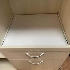 【19日に処分します】食器棚 の画像