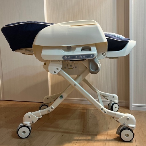 ⭐️20%OFF済　美品・限定カラー⭐️Combi ベビーラック ネムリラ テーブル