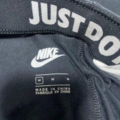 【2つセット】NIKEレギンスMサイズの画像