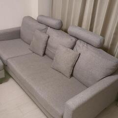 カウチソファー＋オットマンの画像