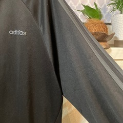 メンズ2XOサイズadidasアディダスジャージ上着の画像