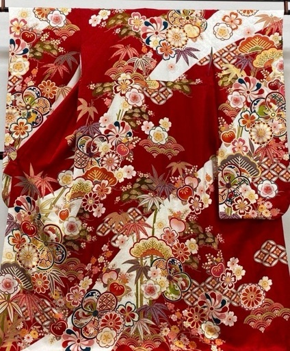 【商談中】振袖 成人式 豪華 赤 金糸刺繍あり 朱身丈164〜165cm 撥水加工済