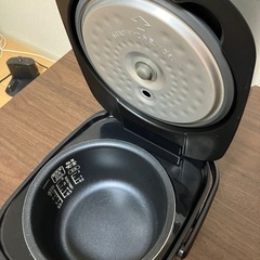 炊飯器（仕様はリンク先）の画像