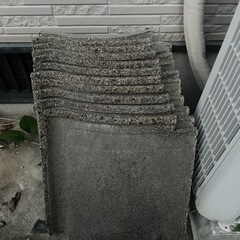 石あげます　古い瓦や不揃いの石やカケラなどの画像