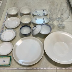 皿、ソーサー、グラス、お椀(中古品