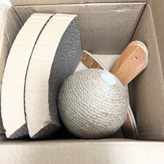 新品　猫用爪とぎ  回転ボール付き キャットトンネルの画像