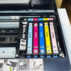 EPSON プリンター（プリンター台/替えインク/印刷紙 付き）の画像