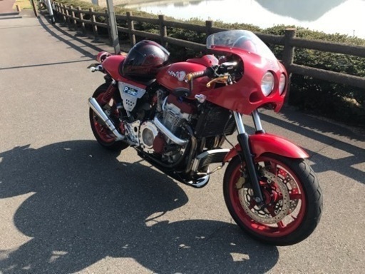 ホンダＸ4  9千キロ　1300C C