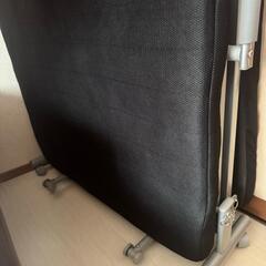 折りたたみベッド　美品　ニトリ