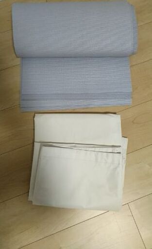 ヨガマット④枚＋カーテン②枚【＋おまけ付き】