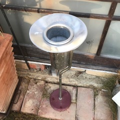 灰皿　植木鉢にも　