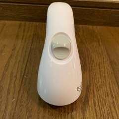 毛玉取り機 とるとる　KC-NB222の画像