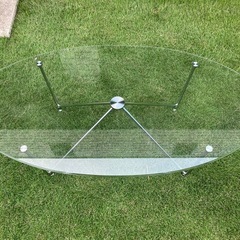 ガラステーブルの画像