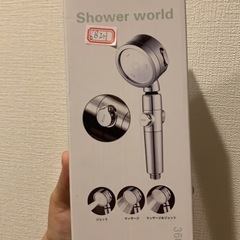 【新品】シャワーヘッド 3段階モード 360°調節 水量水圧調節 シャワー・ヘッド 角度調節 軽量 ワンタッチ止水 塩素除去 取付簡単 ギフト (シルバーの画像