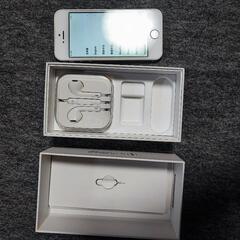 【本日使用可】iPhone 5 Silver 32GB 充電100%の画像
