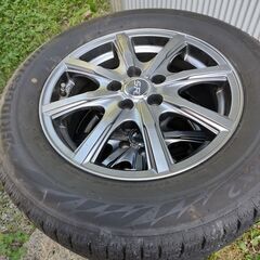 スタッドレスタイヤ　１９５／６５／Ｒ１５　アルミホイールとナット付き　４本セットの画像
