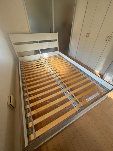 IKEA TRYSIL ダブルベッドフレーム　ホワイト　