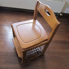 ￥０円子供用杖椅子キャスター付き出品、チェスト付き　引取り限定　...