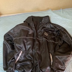 ジャンバー。黒。Lサイズ。