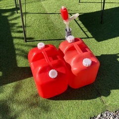 灯油ポリ缶　20L 2個　灯油ポンプ付き