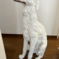 犬の置物の画像