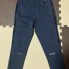 新品タグ付✨adidas✨キッズ120✨定価6,050円✨ボトムス✨ロングパンツ✨子供服✨スポーツブランドの画像