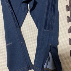 新品タグ付✨adidas✨キッズ120✨定価6,050円✨ボトムス✨ロングパンツ✨子供服✨スポーツブランドの画像
