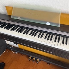 電子ピアノの画像