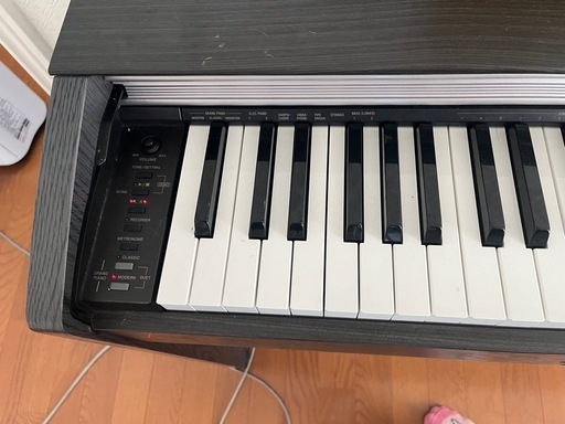 電子ピアノ