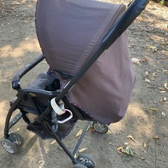 受け渡し決定済み　【超軽量 3.6kg】Aprica ベビーカー Karoon ドット　無料！の画像