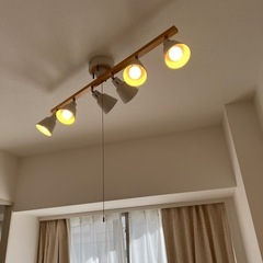 【急募】照明　電球6個付きの画像