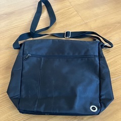 mozショルダーバッグの画像