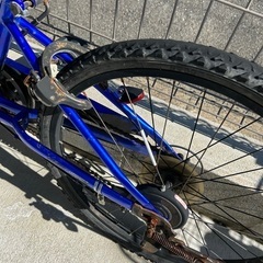 男の子小学生　24インチ自転車の画像