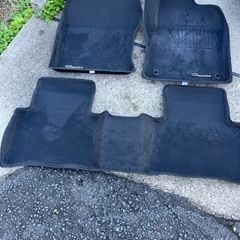 プリウス　フロアーマット