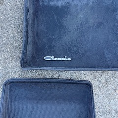 プリウス　フロアーマットの画像