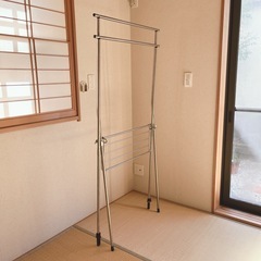 折りたたみステンレス室内物干しの画像