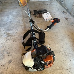 草刈機　草刈り機